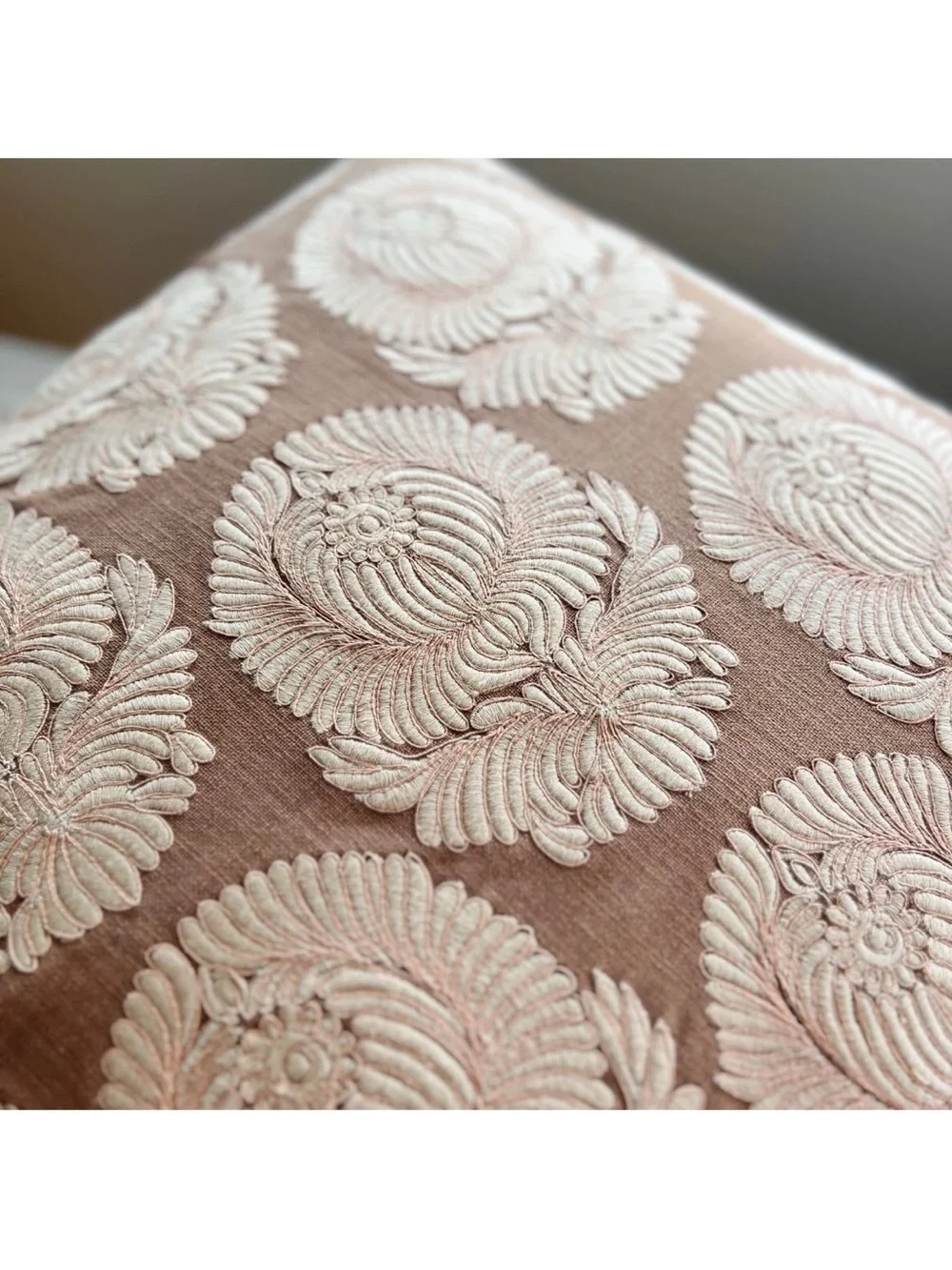 2 POTTERY BARN Brocade Embroidered SABYASACHI Brown 20